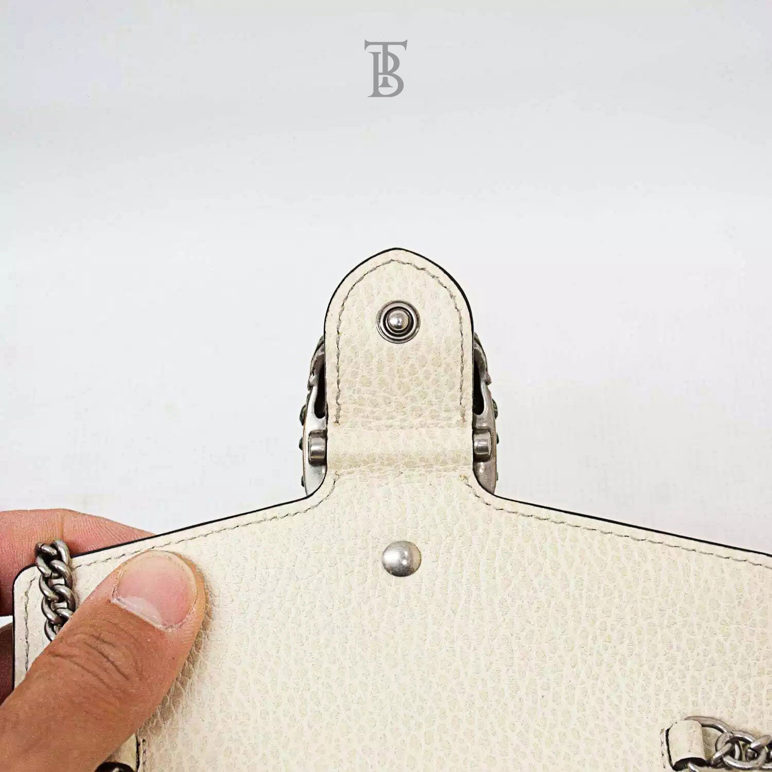 Gucci Dionysus Super Mini White Crossbody Bag - Model 476432 (Pre-Owned) - The Baggerie