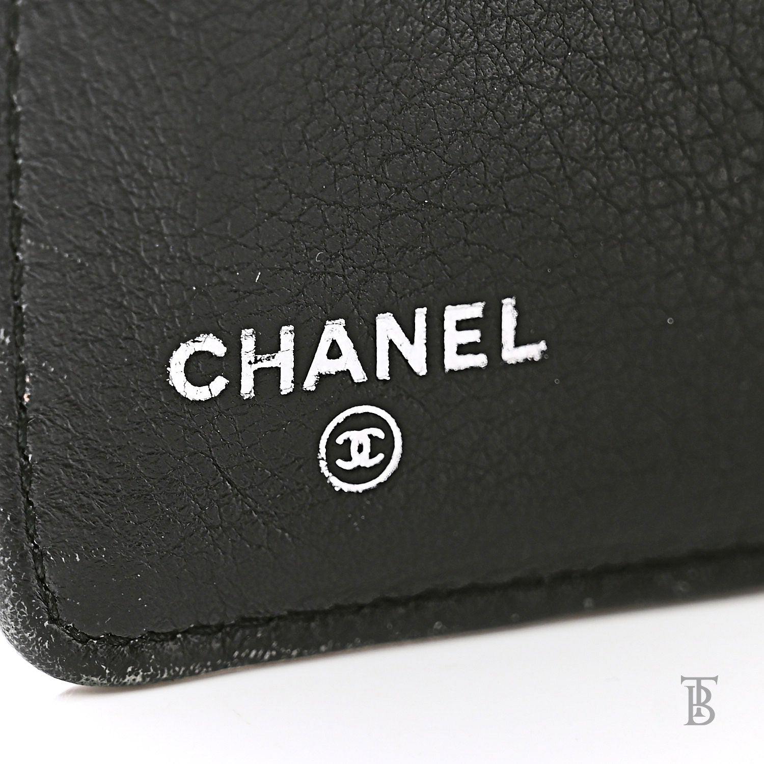 Chanel Distressed Caviar Stitched Yen Wallet in Black Color (Pre-Owned) - The Baggerie