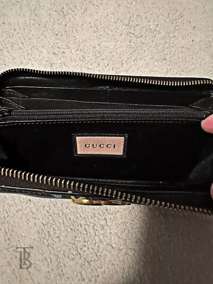 Gucci Matelasse Leather GG Marmont Ghost Zip Wallet - The Baggerie