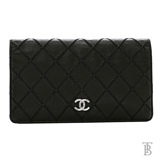 Chanel Distressed Caviar Stitched Yen Wallet in Black Color (Pre-Owned) - The Baggerie